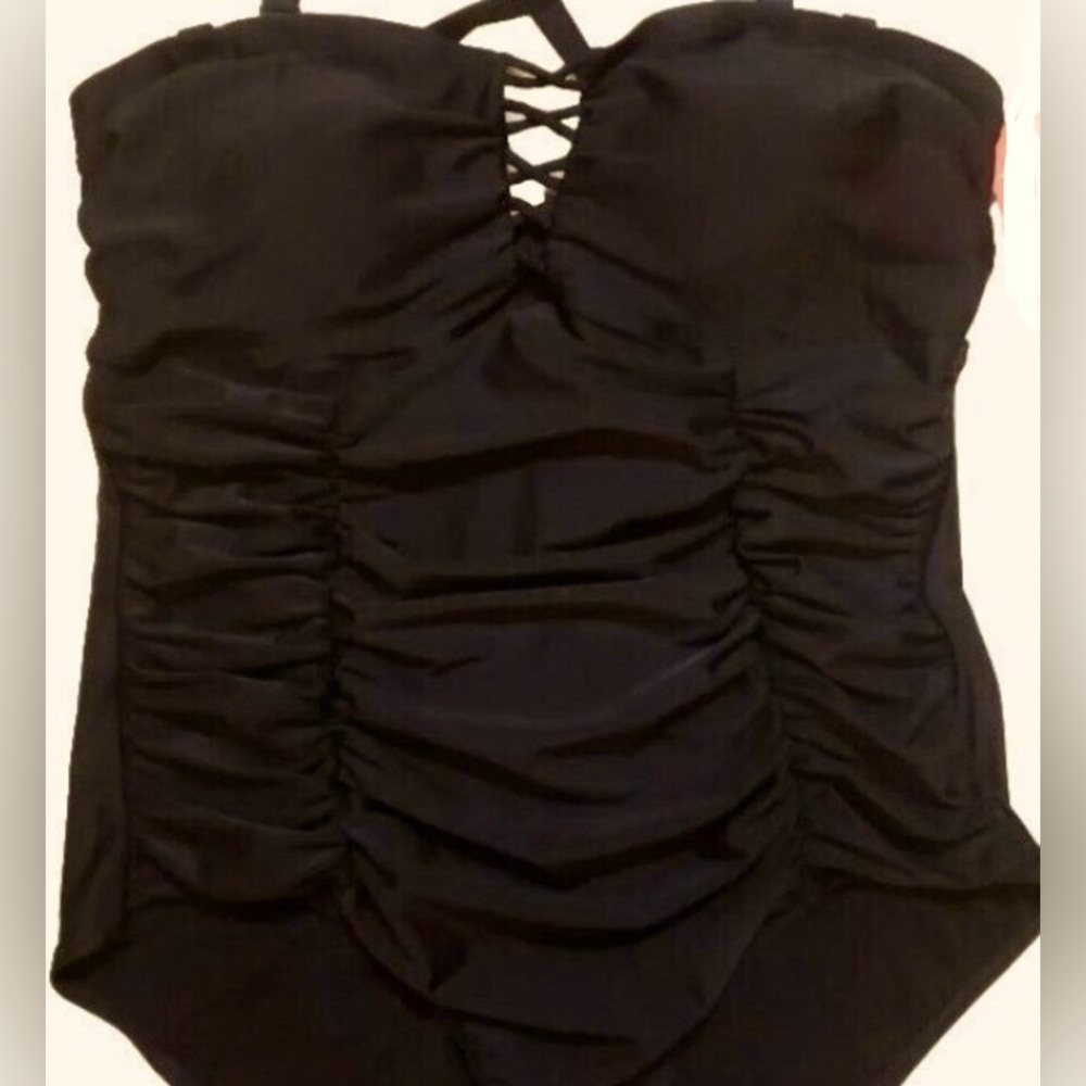 Torrid Black Lattice Front One Piece Swimsuit 1X New w/out Tags.